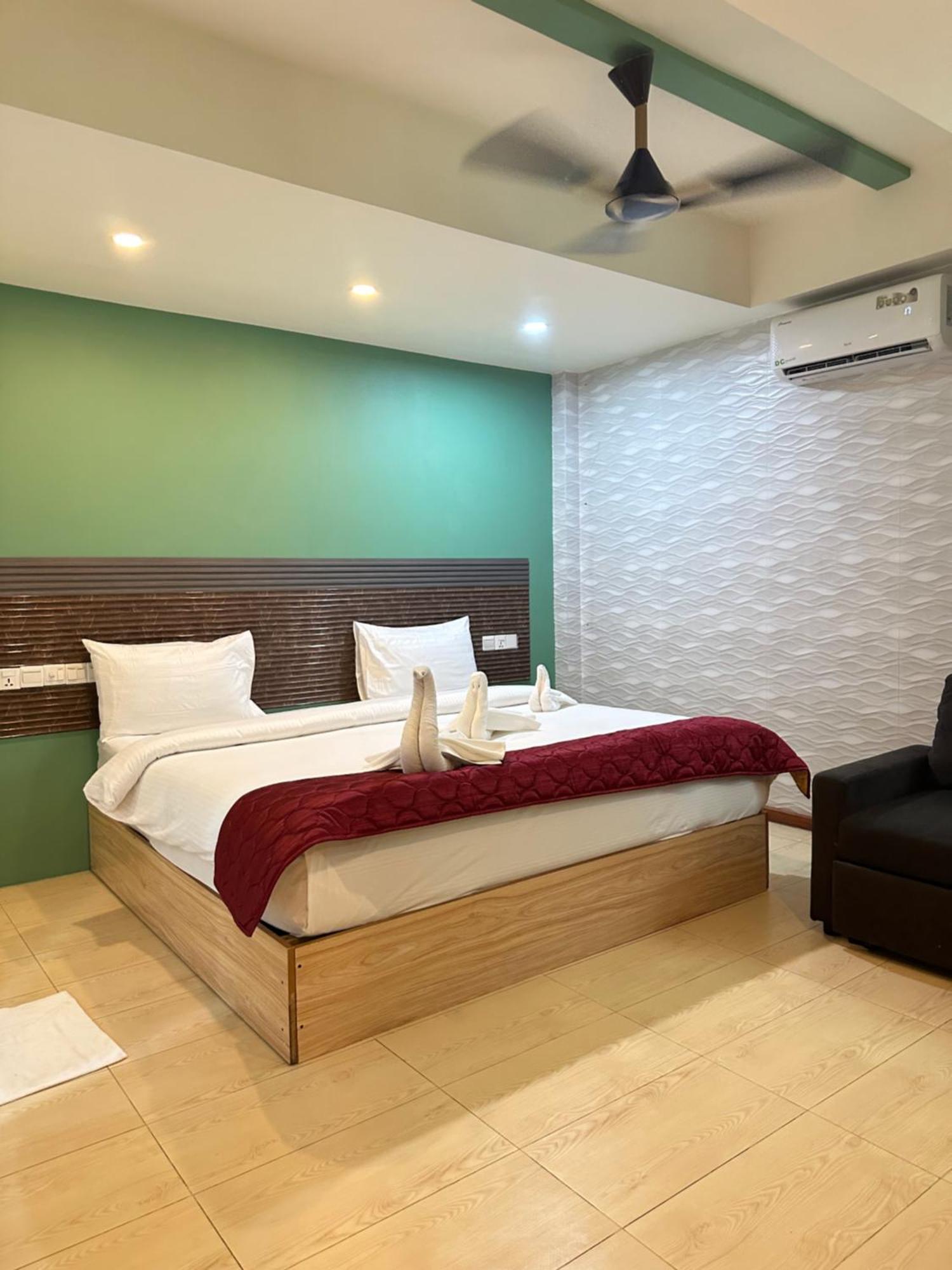 Ocean Cove Beach Hulhumale Exterior photo